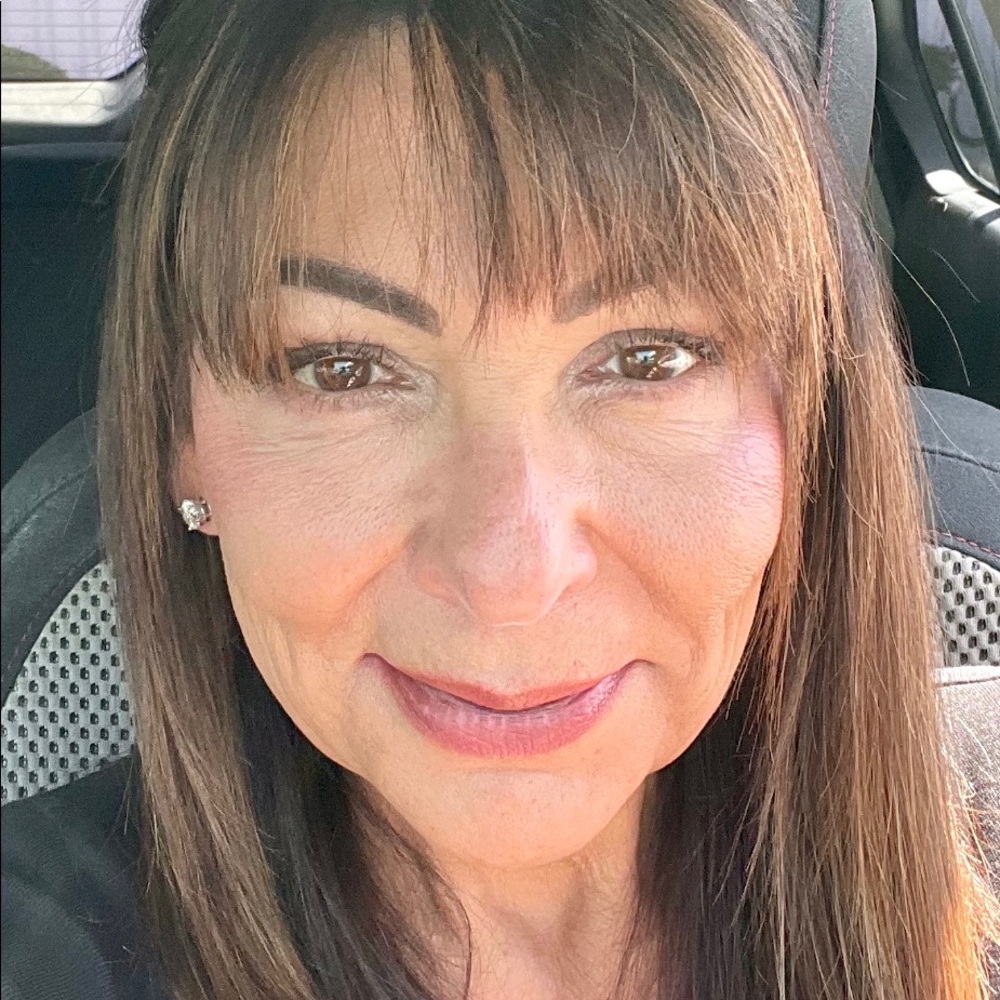 Meet your Posher, Teresa